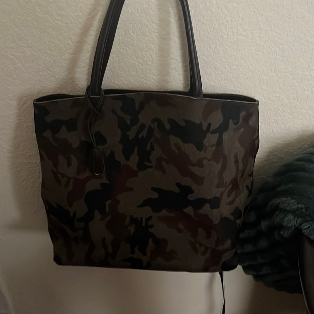 Beautiful animal hair and leather bag!